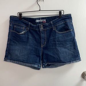 Denizen From Levi’s Women’s Jean Shorts (3727)